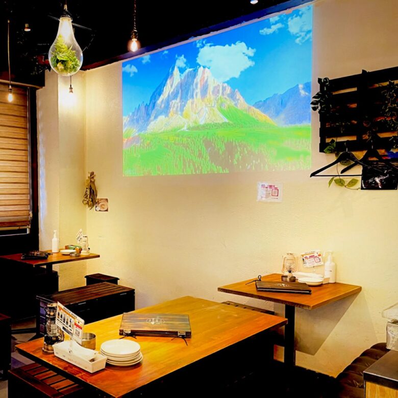 「渋谷ガーデンスペース道玄坂店」は、貸切に特化したおしゃれ居酒屋です！
大画面プロジェクターを使った20人・３0人・40人など大人数貸切はお任せください！